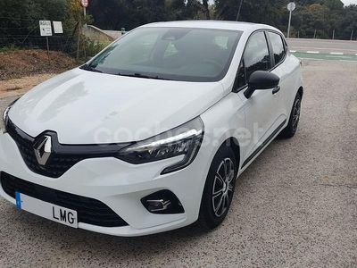 Käytetty Renault Clio V Business 100 HP (73 kW) 2021 Valkoinen Sedan