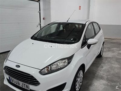 Blanco Usado 2016 Ford Fiesta Trend Berlina | 7600 € (Precio justo)