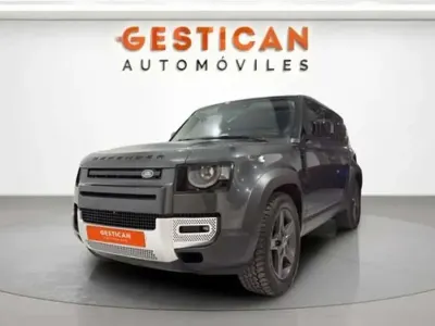 Usado Land Rover Defender SE 404 CV (297 kW) 2022 Gris SUV