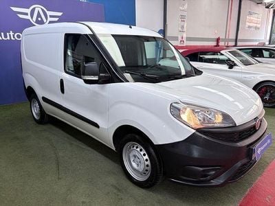 Blanco Usado 2017 Fiat Doblò Monovolumen | 7300 €