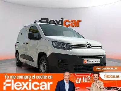 Usado Citroën Berlingo 102 CV (75 kW) 2020 Blanco Monovolumen