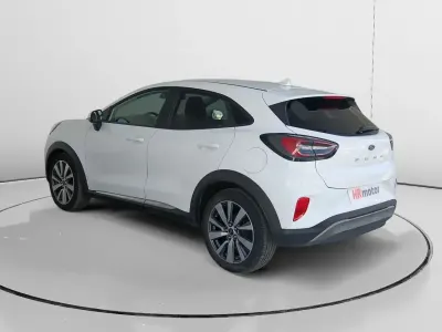 Używany Ford Puma Titanium 125 KM (91 kW) 2022 Biały SUV