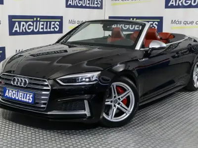 Usado Audi A5 Cabriolet Ambiente 354 CV (260 kW) 2018 Negro Descapotable