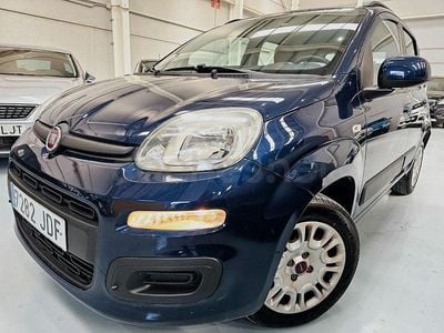 Usado Fiat Panda Lounge 69 CV (50 kW) 2015 Azul Utilitario