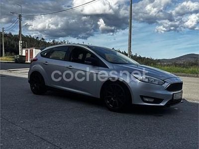 Gris / plata Usado 2018 Ford Focus Titanium Berlina | 13.000 € (Precio justo)