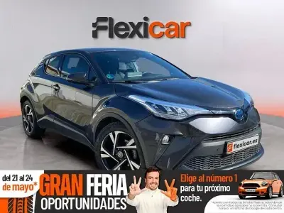 Usado Toyota C-HR Active 122 HP (89 kW) 2022 Azul SUV