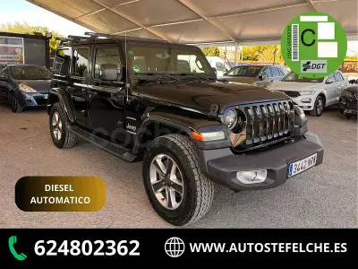 Usado Jeep Wrangler Unlimited Sahara 200 CV (147 kW) 2019 Negro SUV