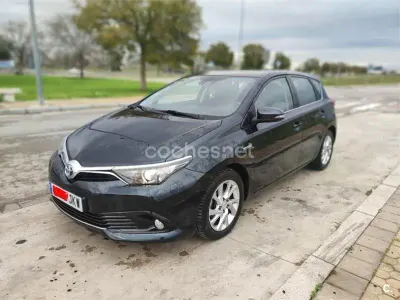 Usado Toyota Auris Hybrid