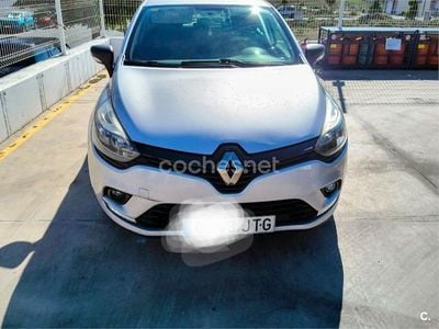Usado Renault Clio IV Authentique 75 CV (55 kW) 2016 Gris / plata Berlina