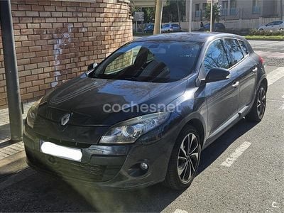 Usado Renault Mégane Dynamique 130 CV (95 kW) 2011 Negro Berlina