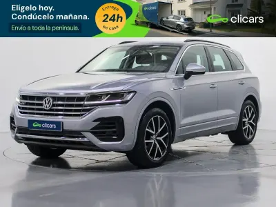 Käytetty VW Touareg R-line 286 HP (210 kW) 2020 Harmaa Katumaasturi