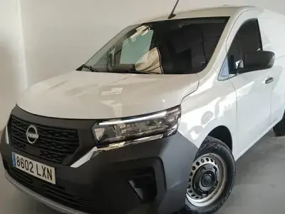 Usado Nissan Townstar Premium Edition 131 CV (96 kW) 2022 Blanco mineral solido