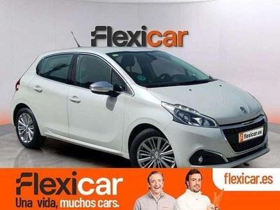 Usado Peugeot 208 GT-line 110 CV (80 kW) 2018 Blanco Utilitario