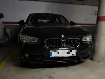 Usado BMW 118 136 CV (100 kW) 2015 Negro Utilitario
