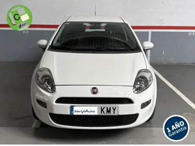 Usado Fiat Punto Pop 69 CV (50 kW) 2018 Blanco Utilitario