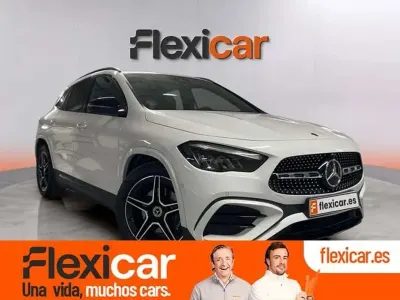 Usado Mercedes GLA200 163 CV (119 kW) 2024 Blanco SUV