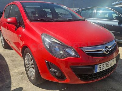 Usado Opel Corsa Selective 85 CV (62 kW) 2014 Rojo Utilitario