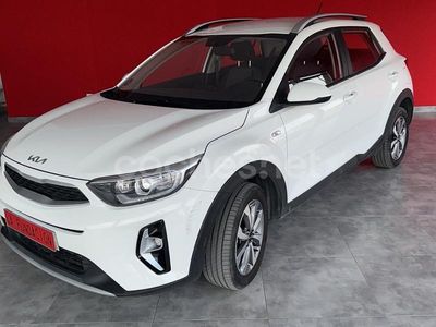 Blanco Usado 2023 Kia Stonic SUV | 16.990 € (Precio justo)