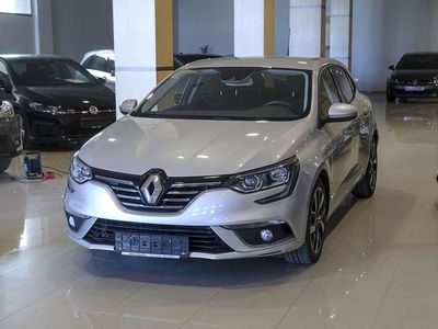Gris Usado 2018 Renault Mégane IV Bose Edition Utilitario | 14.850 € (Un poco caro)