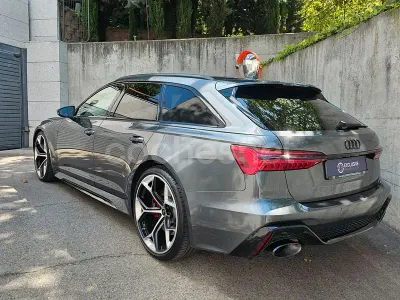 Usado Audi RS6 Performance 630 CV (463 kW) 2023 Gris / plata Familiar
