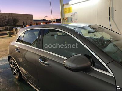 Usado Mercedes A200 150 CV (110 kW) 2024 Gris / plata Berlina