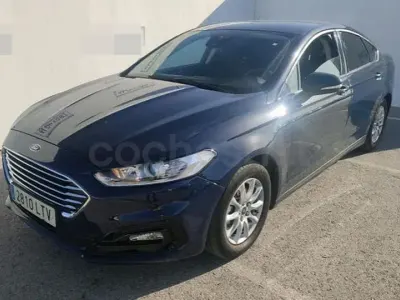 Usado Ford Mondeo Trend 187 CV (137 kW) 2021 Azul Berlina