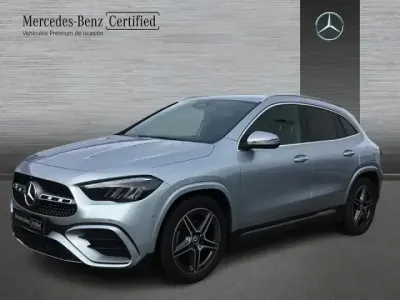 Usado Mercedes GLA200 150 CV (110 kW) 2025 Gris / plateado SUV