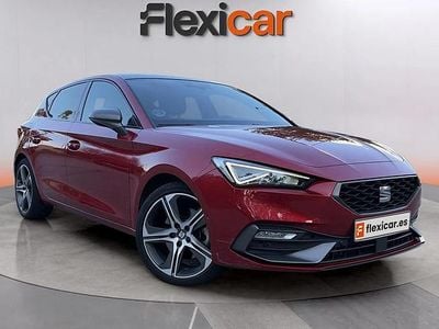 Usado Seat Leon FR 150 CV (110 kW) 2021 Rojo Utilitario