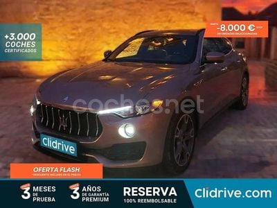 Gris / plata Usado 2017 Maserati Levante GranLusso SUV | 29.790 € (Precio justo)