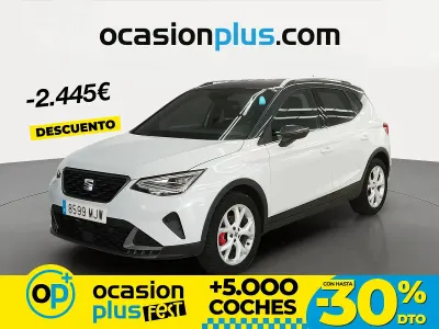 Usado Seat Arona FR 150 CV (110 kW) 2023 Blanco SUV