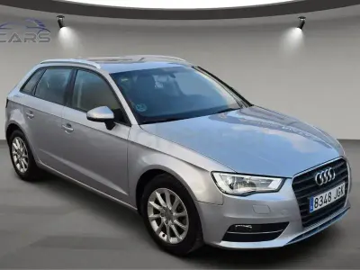 Begagnad Audi A3 Attraction 110 HK (80 kW) 2015 Grå Sedan