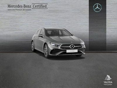 Gris / plateado Usado 2025 Mercedes A200 AMG line Berlina | 37.200 € (Precio justo)