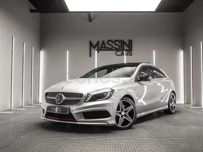 Usado Mercedes A250 211 CV (155 kW) 2013 Gris / plata Utilitario
