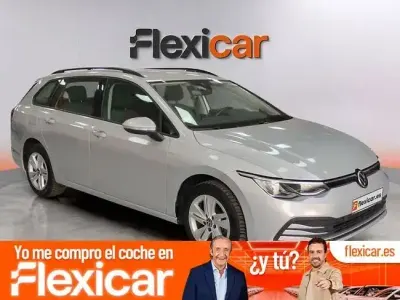 Usado VW Golf VIII Life 150 CV (110 kW) 2022 Gris Familiar