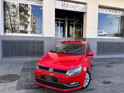 Usado VW Polo Advance 90 CV (66 kW) 2015 Rojo Berlina
