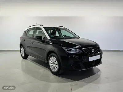 Usado Seat Arona Style 115 CV (84 kW) 2025 Blanco SUV