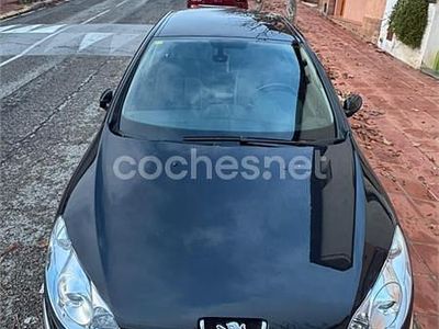 Usado Peugeot 407 137 CV (100 kW) 2005 Negro Berlina