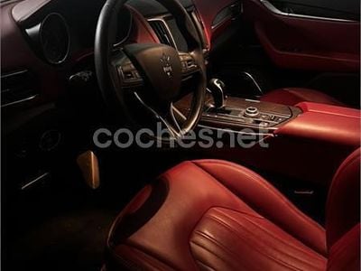 Blanco Usado 2016 Maserati Levante SUV | 45.555 € (Caro)