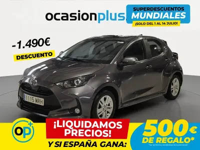 Usado Toyota Yaris Edition 125 CV (91 kW) 2024 Gris Utilitario