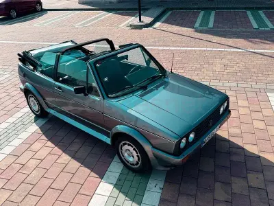 Occasion VW Golf Cabriolet 112 ch (82 kW) 1986 Gris Cabriolet