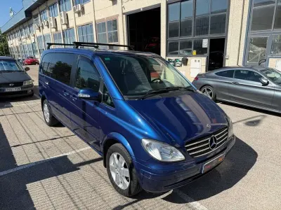 Usado Mercedes Viano 150 CV (110 kW) 2009 Azul Monovolumen