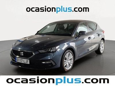 Usado Seat Leon Style 131 CV (96 kW) 2020 Gris Utilitario
