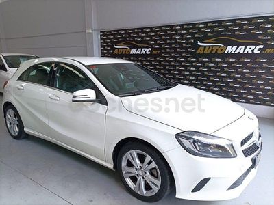 Begagnad Mercedes A200 Urban 136 HK (100 kW) 2016 Vit Sedan