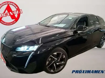 Usado Peugeot 308 Allure 131 CV (96 kW) 2023 Negro Familiar