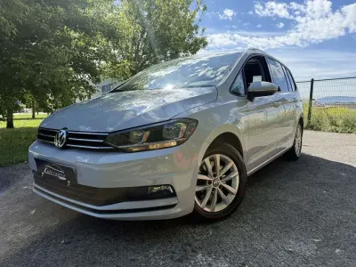 Usado VW Touran Advance 150 CV (110 kW) 2018 Gris Monovolumen