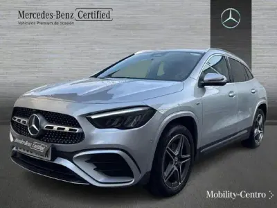 Usado Mercedes GLA250 AMG line 218 CV (160 kW) 2025 Plata SUV