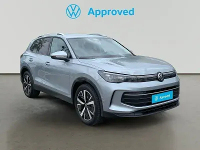 Usado VW Tiguan 150 CV (110 kW) 2025 Gris / plata SUV