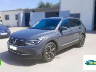 Usado VW Tiguan Life 150 CV (110 kW) 2021 SUV