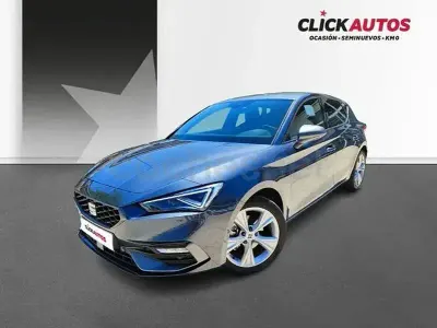 Usado Seat Leon FR 150 CV (110 kW) 2025 Gris / plata Berlina