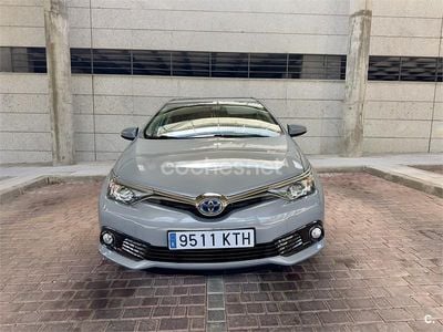 Toyota Auris Hybrid